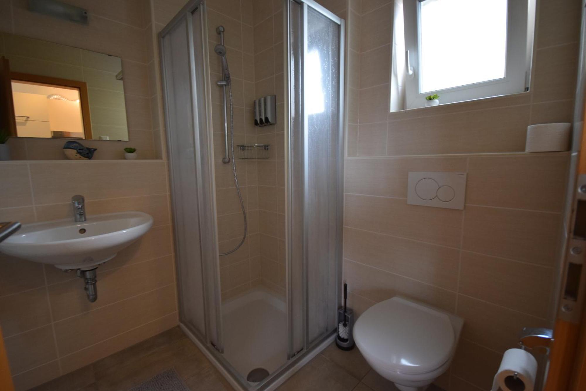 Nestwerk Komfort R23-12 - Balkon, Arbeitsplatz & Zentrumsnah Biberach an der Riss Bagian luar foto