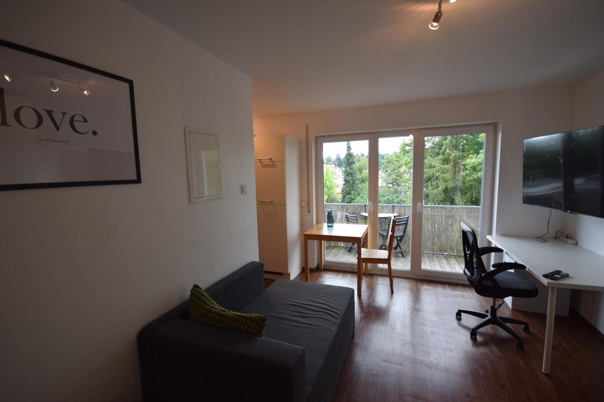 Nestwerk Komfort R23-12 - Balkon, Arbeitsplatz & Zentrumsnah Biberach an der Riss Bagian luar foto