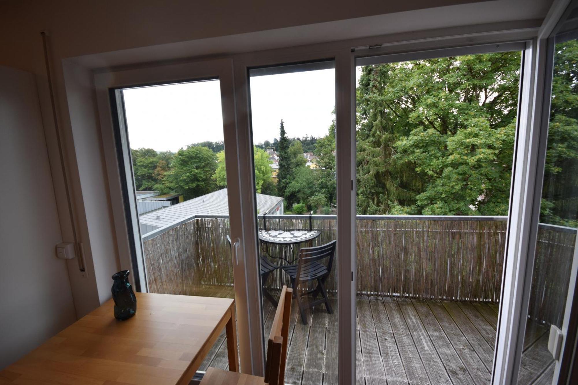 Nestwerk Komfort R23-12 - Balkon, Arbeitsplatz & Zentrumsnah Biberach an der Riss Bagian luar foto
